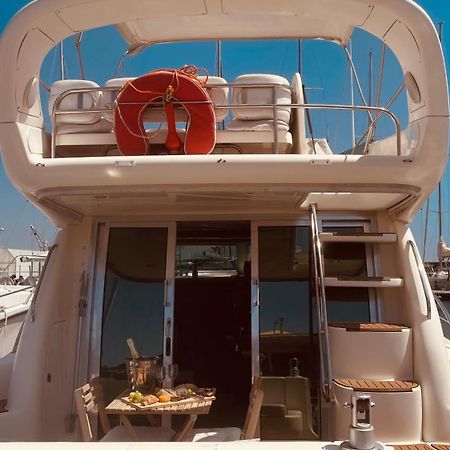 فندق Payva & Branco Boats Iate Privado Em كاسكايس المظهر الخارجي الصورة